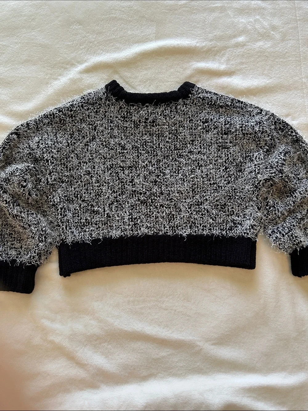 Altar'd State Contemporary  Black & White Fuzzy Crewneck Sweater Size L - Picture 6 of 9